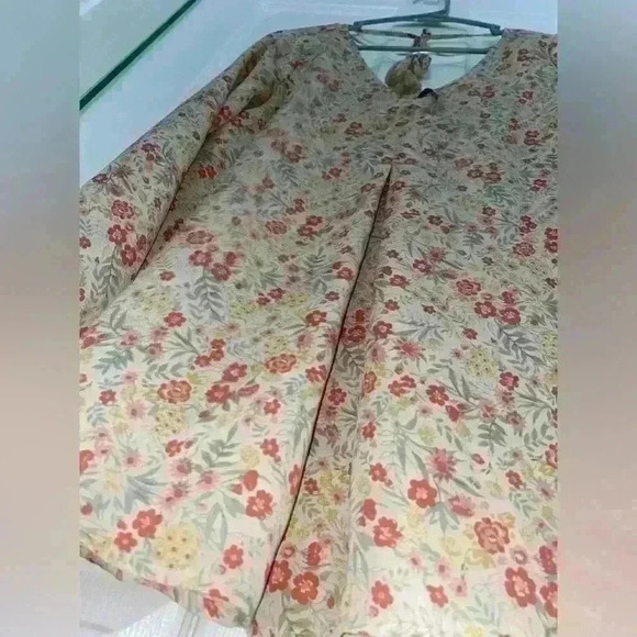 💜 Long Sleeve Lauren Conrad Lightweight Floral Print Blouse - Picture 4 of 8